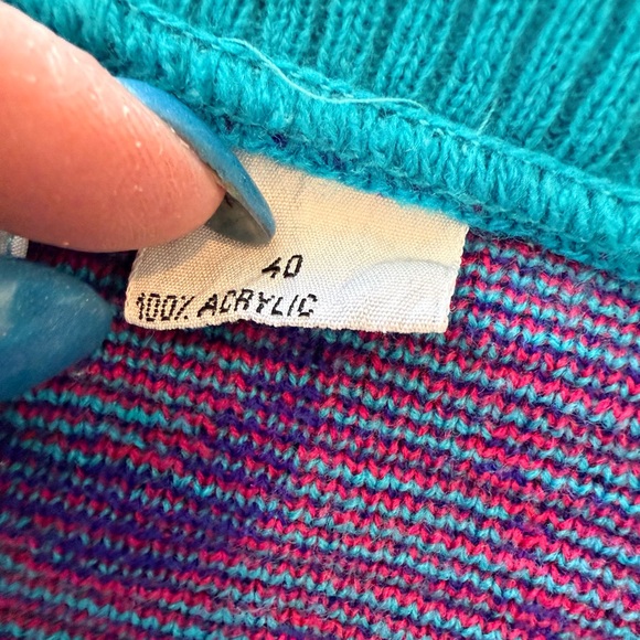 Vintage 80s Vibrant Teal Paisley V-Neck Sweater - Picture 7 of 8
